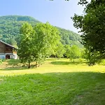 Pine River Dobrenica * Bihać