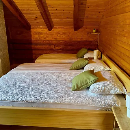 Chalé Pine River Dobrenica - 4000 M2 Riverside Estate