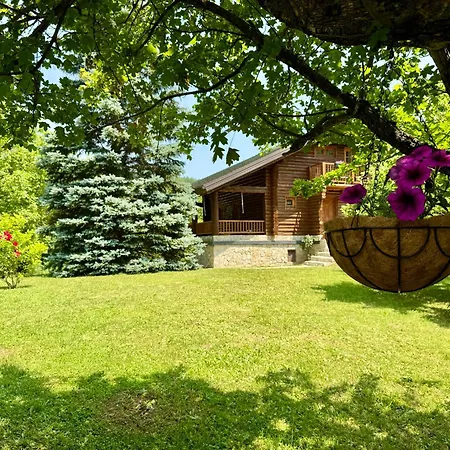 Pine River Dobrenica - 4000 M2 Riverside Estate Chalé *