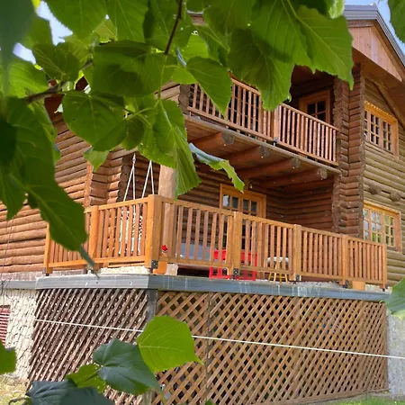 Pine River Dobrenica - 4000 M2 Riverside Estate בקתה *