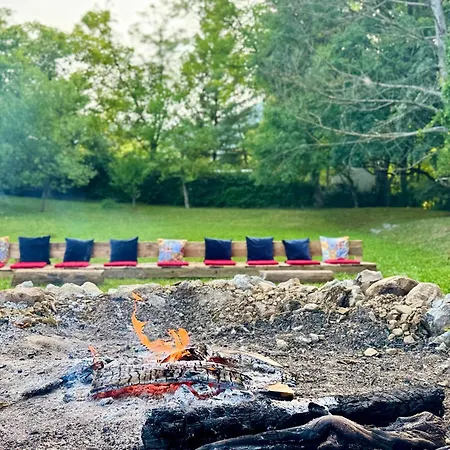 Pine River Dobrenica - 4000 M2 Riverside Estate Σαλέ