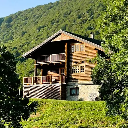 Hytte Pine River Dobrenica